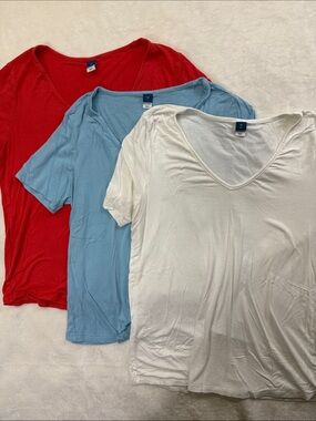 Bundle of Old Navy Women's Luxe V-Neck Tee in White, Light Blue & Red